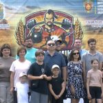 Фото учасників і глядачів змагань.
