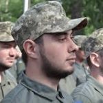 Фото вишикуваних військових.